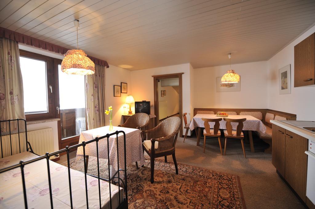 Apparthotel Restaurant Steiners Eben Im Pongau Room photo