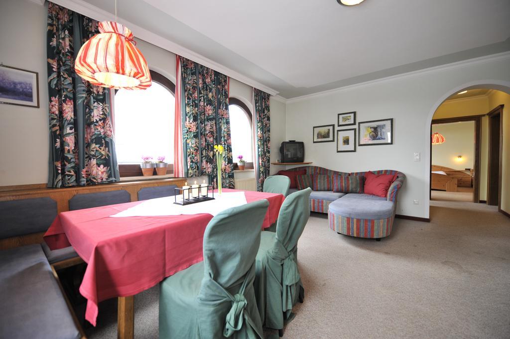 Apparthotel Restaurant Steiners Eben Im Pongau Room photo